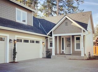 1070 11th Tee Dr #10, Tacoma, WA 98466