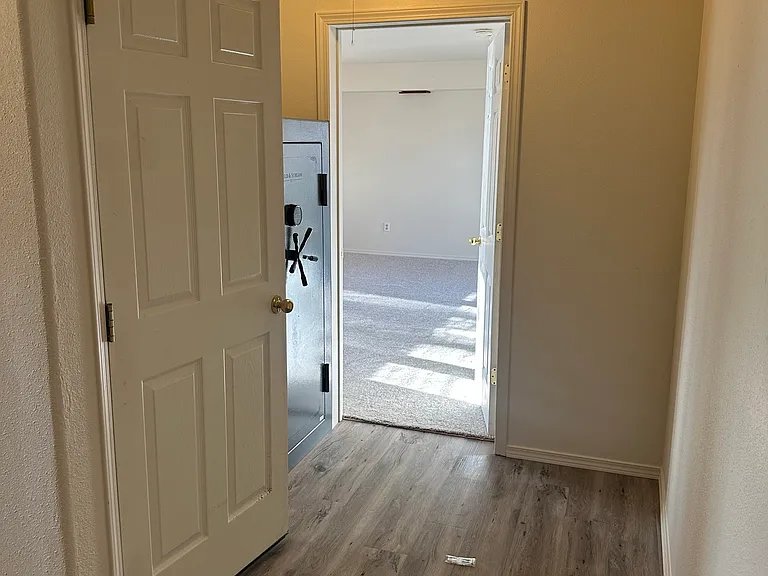 Fisk Rd — Photo 15