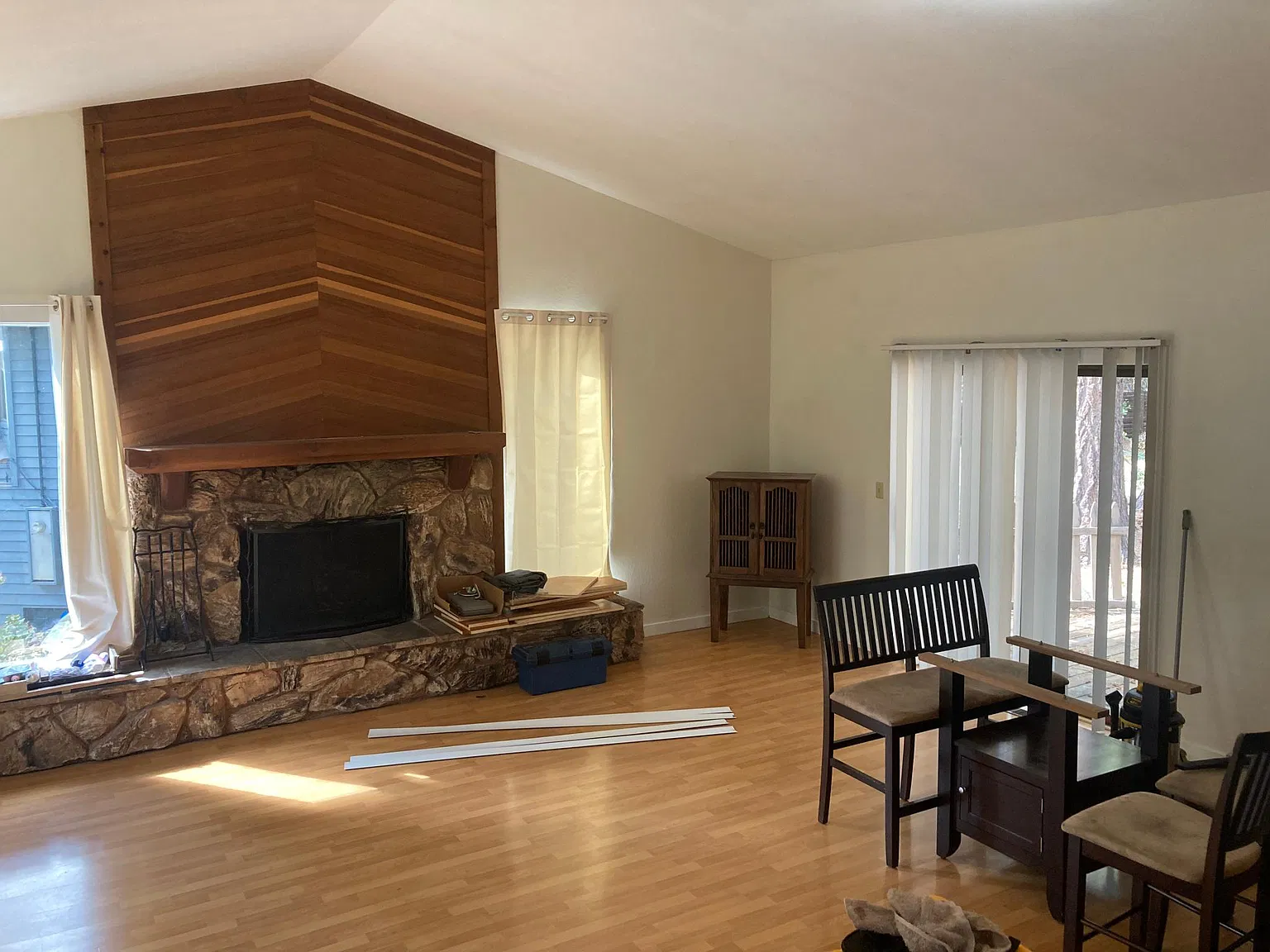 3 bed, 1504 sqft, $4,500 — Photo 2