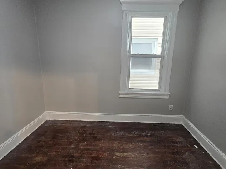 313 Armstrong Ave #1A — Photo 6
