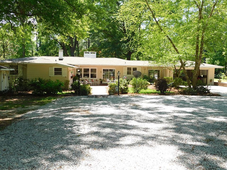304 Old Abbeville Hwy, Greenwood, SC 29649 Zillow