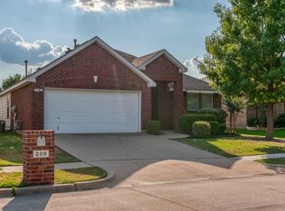 208 Bayfield Dr, Mansfield, TX 76063