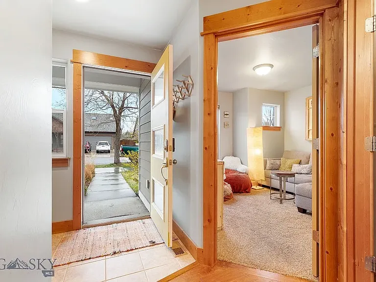 3775 Pipestone St — Photo 7