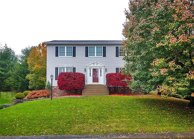 Colonial 2 story with tons of curb appeal!