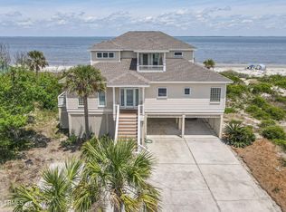 146 Harbor Dr N, Saint Helena Island, SC 29920