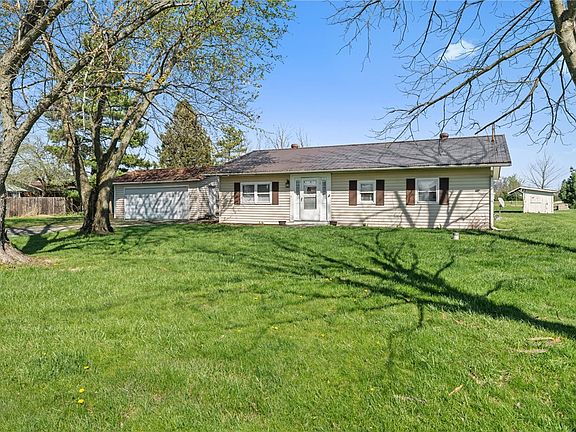 2nd image of 4766 Limrick Rd
