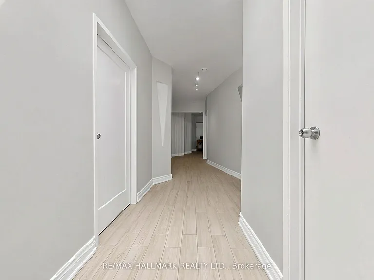 856B Millwood Rd — Photo 10