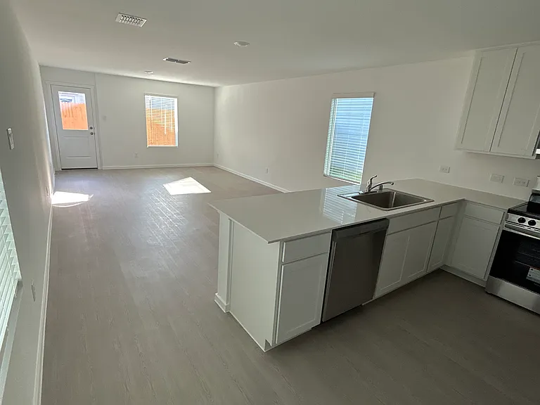 6228 Sandpiper Ln — Photo 3