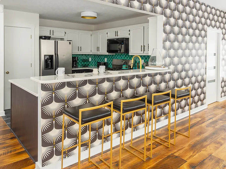 Breakfast Bar in sunroom