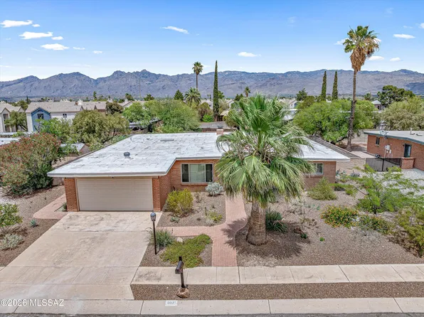 9021 E Sierra St, Tucson, AZ 85710