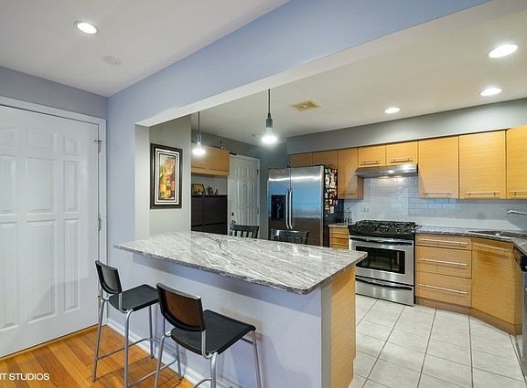 4th image of 10113 Hartford Ct APT 3B