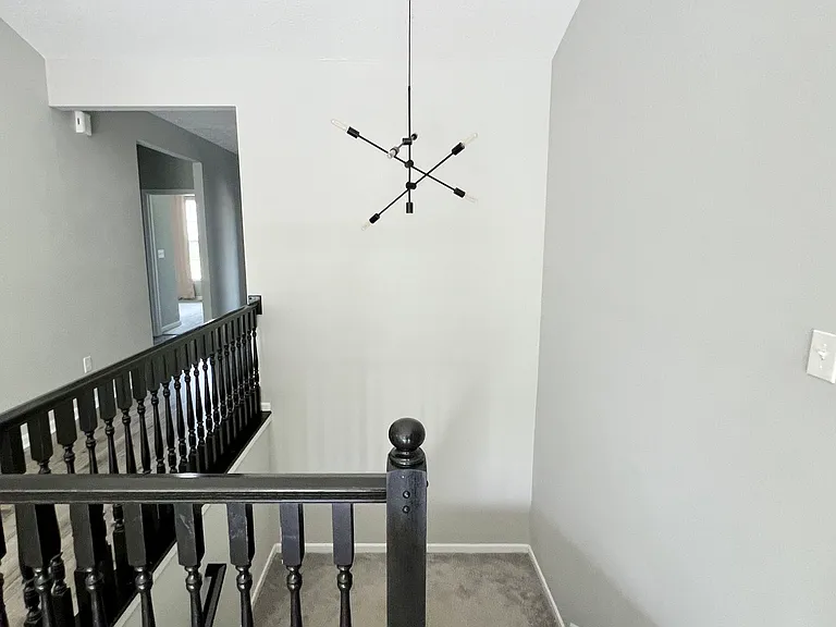 1355 Tiburon Dr — Photo 16