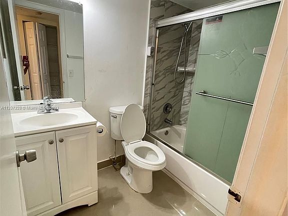 5th image of 10349 NW 8th St #106