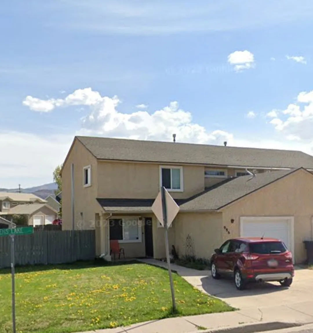 4 bed, 2.5 bath, 1460 sqft, $1,800 — Photo 1