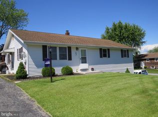 63 Evergreen Dr, Hanover, PA 17331