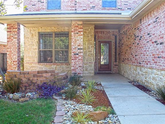 4th image of 2804 Saint Johns Dr
