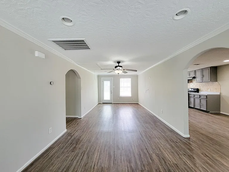 3416 Europa St — Photo 5