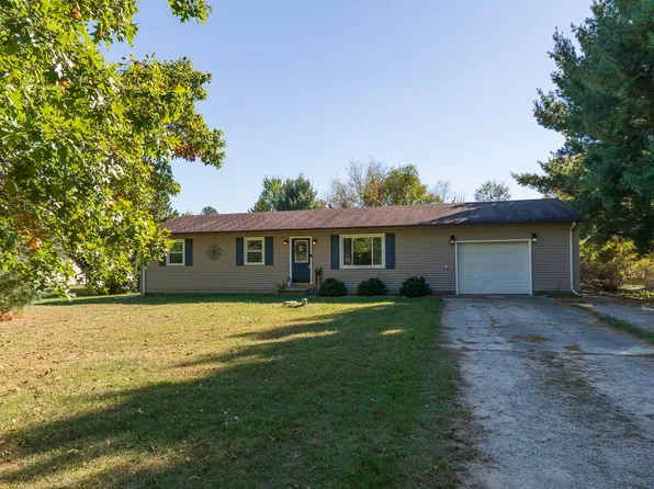 34987 64th Ave, Paw Paw, MI 49079