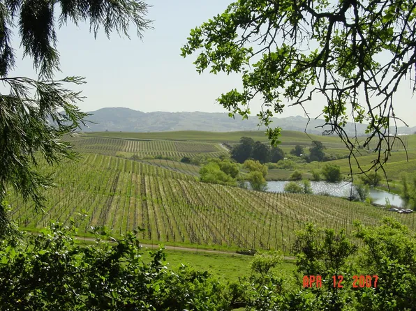 5980 Haire Ln, Napa, CA 94559