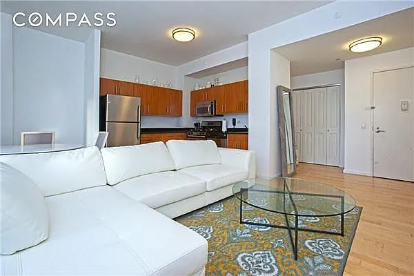 Rented by Compass | media 33