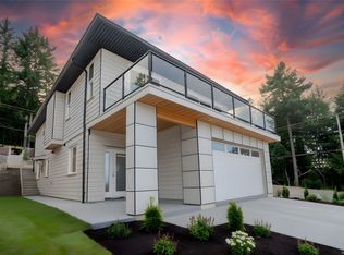 5560 Rutherford Rd, Nanaimo, BC V9T4Z4