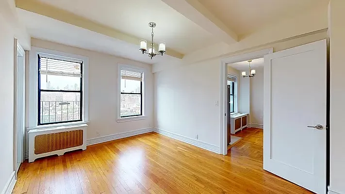 Rented by Bond New York | media 17