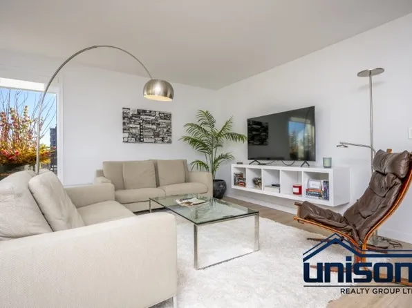 225 N 25th Ave SW #502, Calgary, AB T2S 2V2