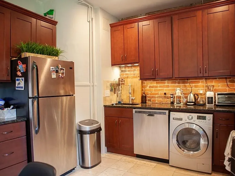 42 Anderson St #4 — Photo 5