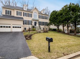 12009 Creekbend Dr, Reston, VA 20194