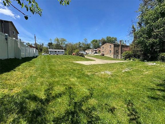 4th image of 3301 Valewood Dr