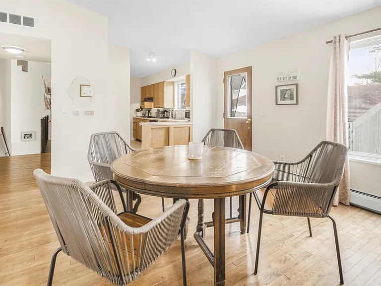 105 Miller St #2 — Photo 2