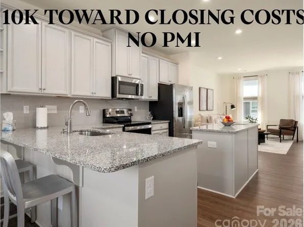 6304 Cleburne Ct, Charlotte, NC 28217