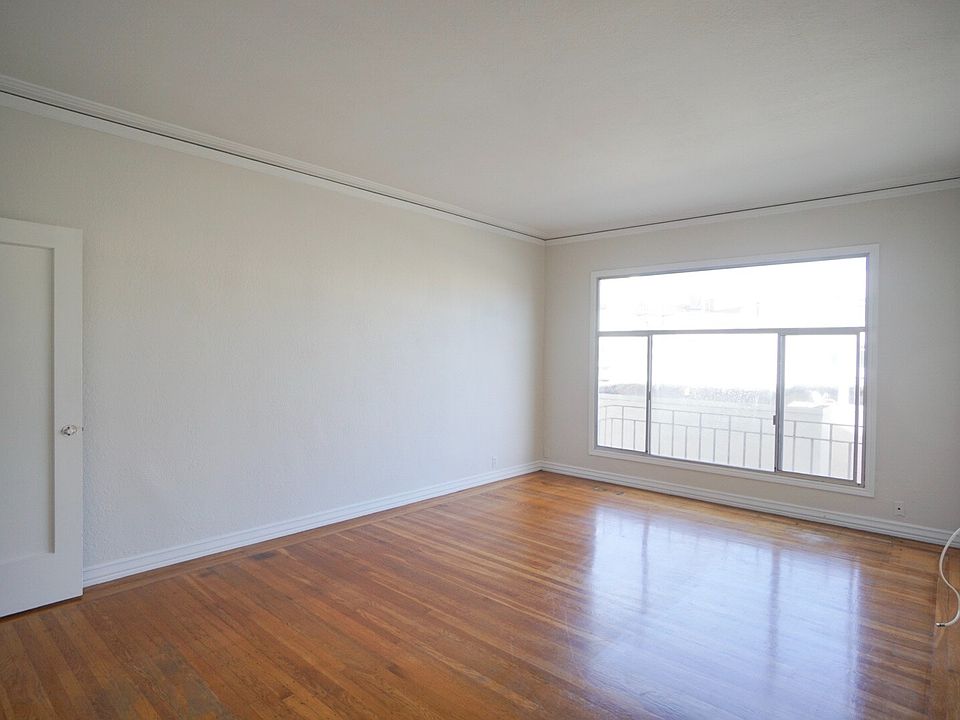 1st image of 3800 Scott St APT 8