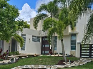 9 Puerto, Las Piedras, PR 00771