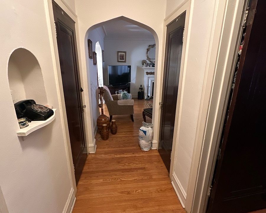1st image of 6660 N Damen Ave APT 3W