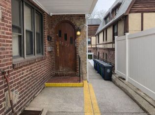 35-25 190th St #2, Flushing, NY 11358