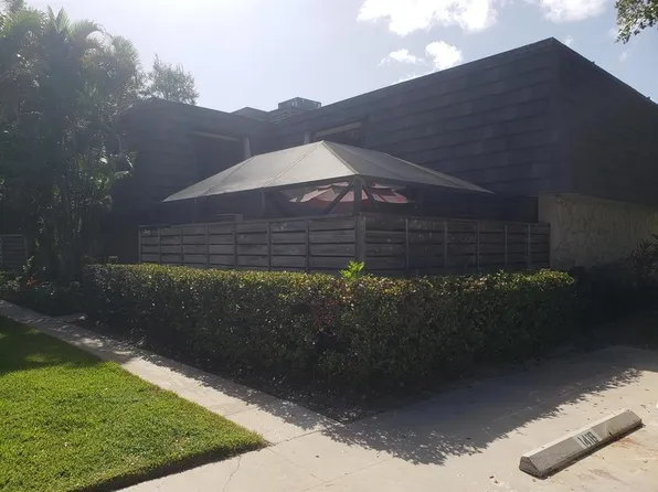 1418 14th Ter, Palm Beach Gardens, FL 33418
