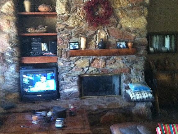 5th image of 805 E Fairway Dr