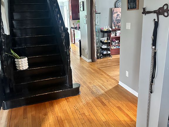 3rd image of 55 Bramblegrove Cres