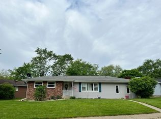 49 Park Ln, Clinton, IL 61727