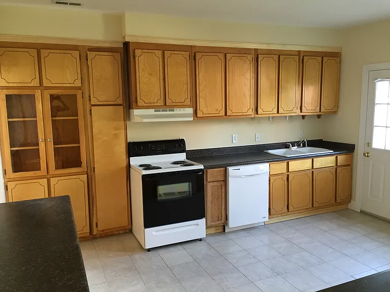 7 S Allen Ave — Photo 9
