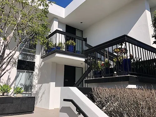 1021 Grove Photo 1