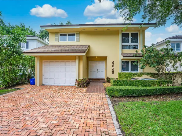 6865 Veronese St, Coral Gables, FL 33146