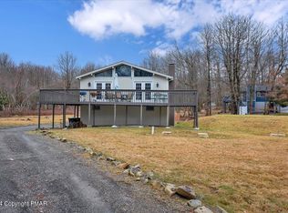 262 Ash Dr, Long Pond, PA