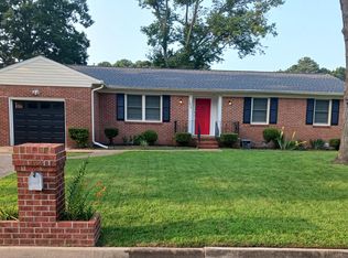 3929 Old Farm Rd, Portsmouth, VA 23703