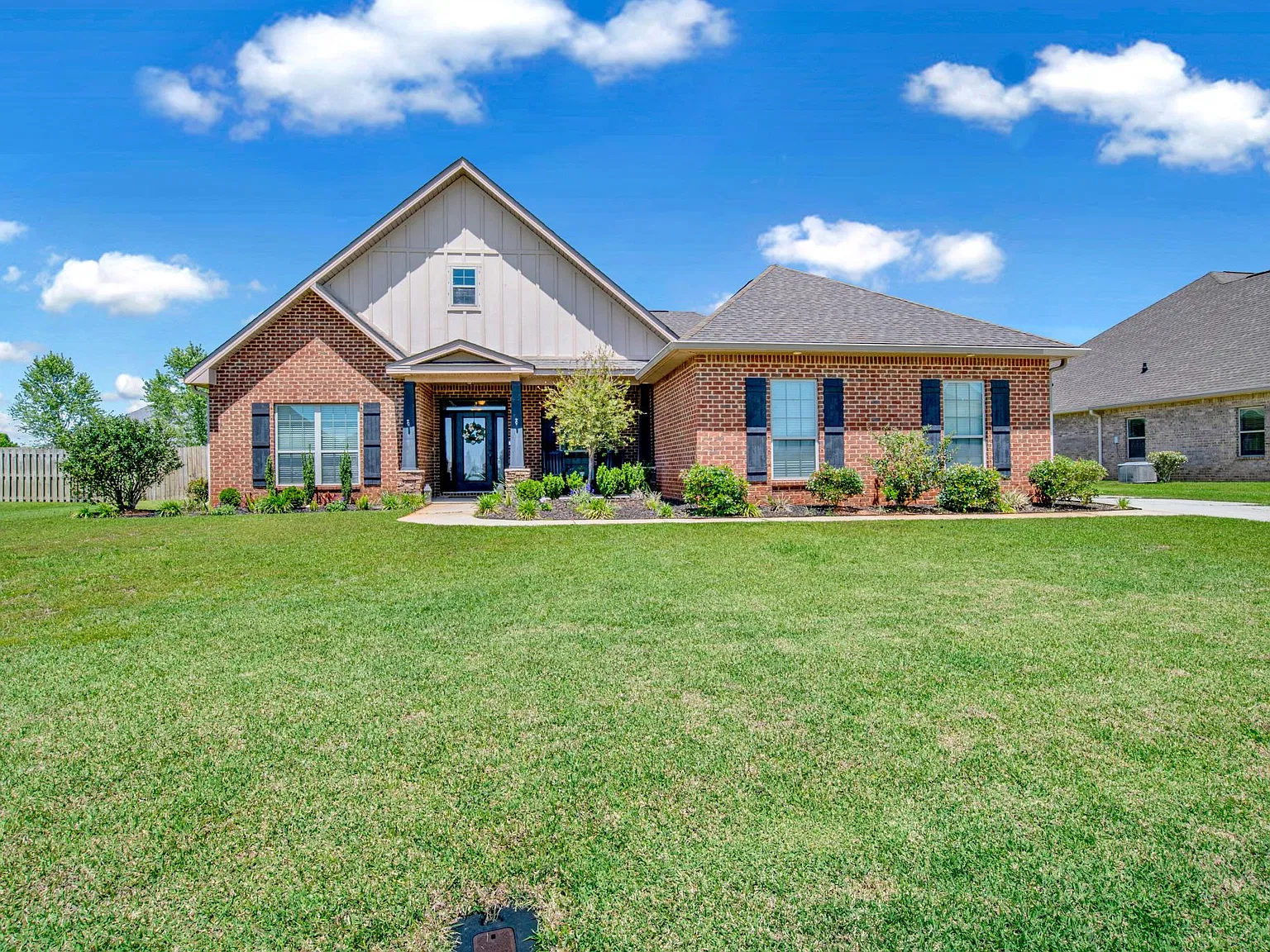 4 bed, 2704 sqft, $3,000 — Photo 1