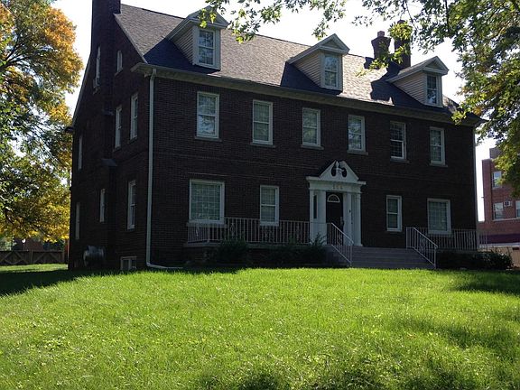 164 N Park Place