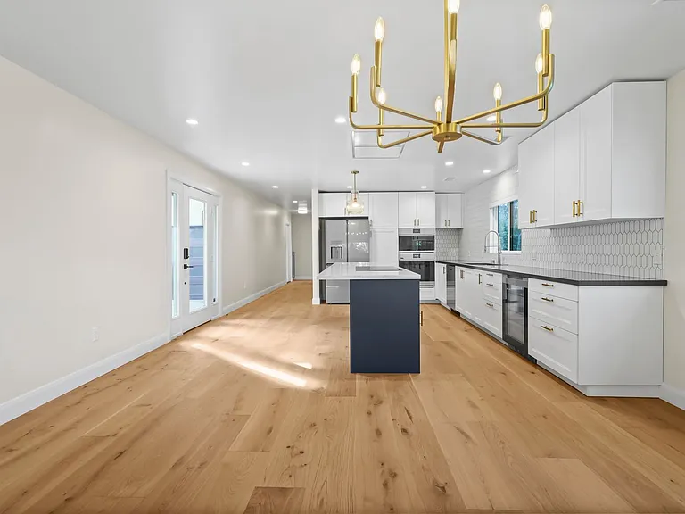 4762 E Charters Ave — Photo 6