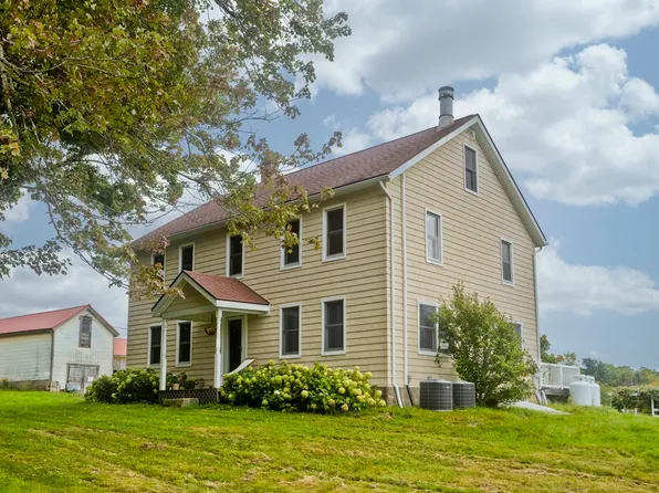 54 Gibbs Rd, Blandford, MA 01008