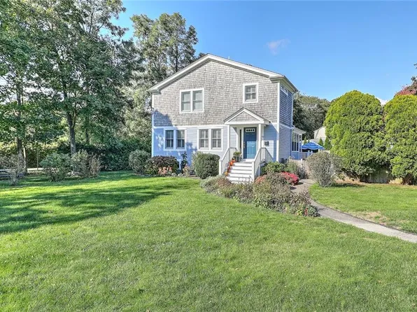 63 Maple St, Warren, RI 02885